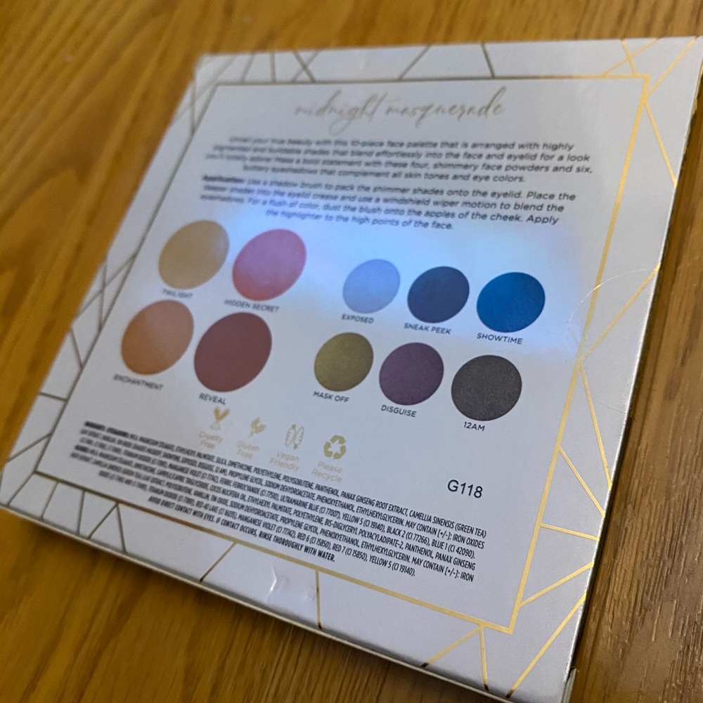 New PUR Cosmetic Eyeshadow Palette - Picture 6 of 8